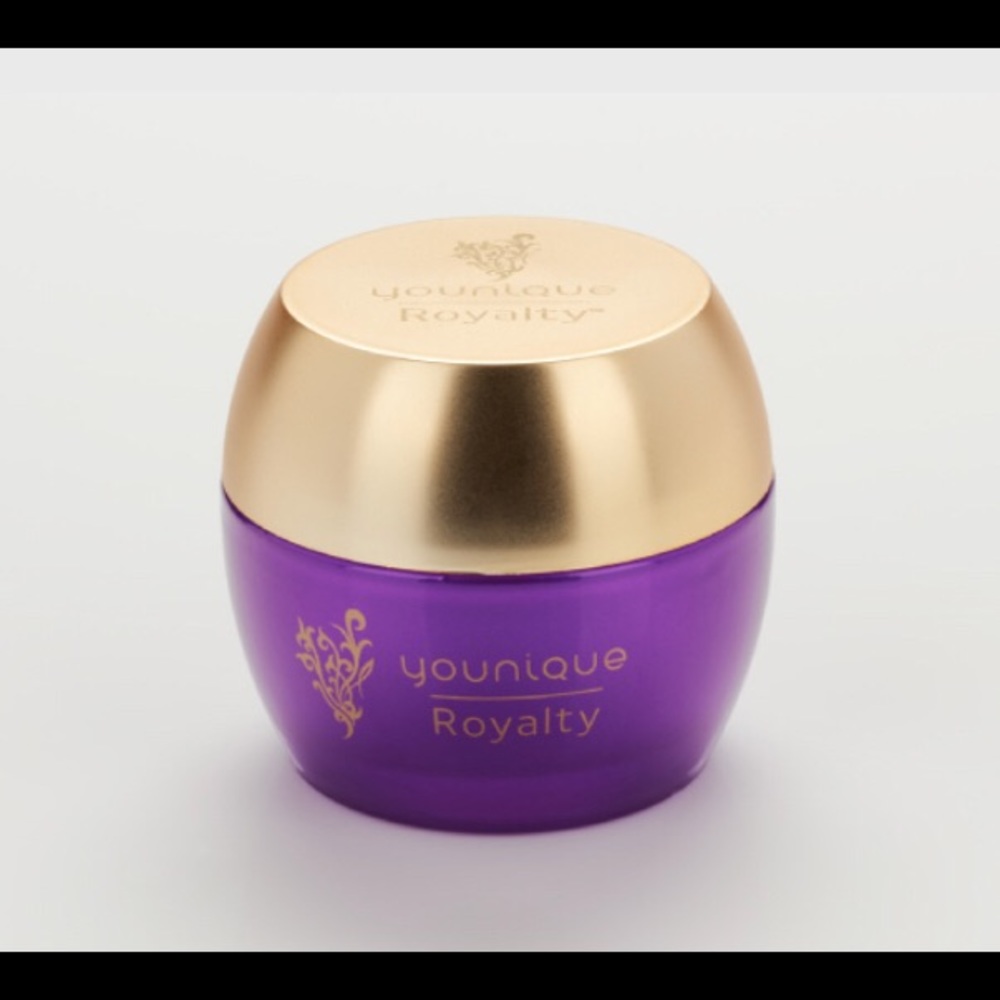 Exfoliating mask